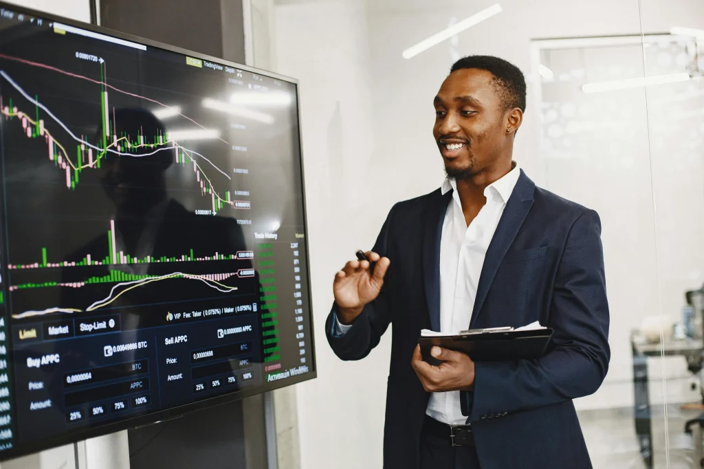 PERAN AHLI K3 UMUM DALAM MENGURANGI RISIKO  KERUGIAN PERUSAHAAN