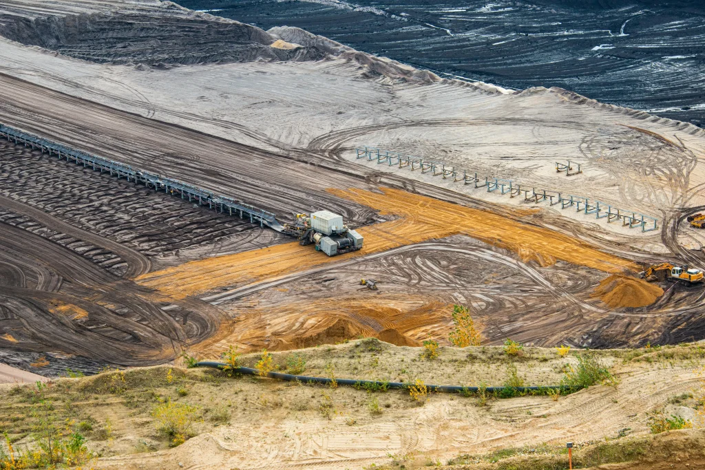 MENGIDENTIFIKASI HIGH RISK ACTIVITY DI AREA PERTAMBANGAN
