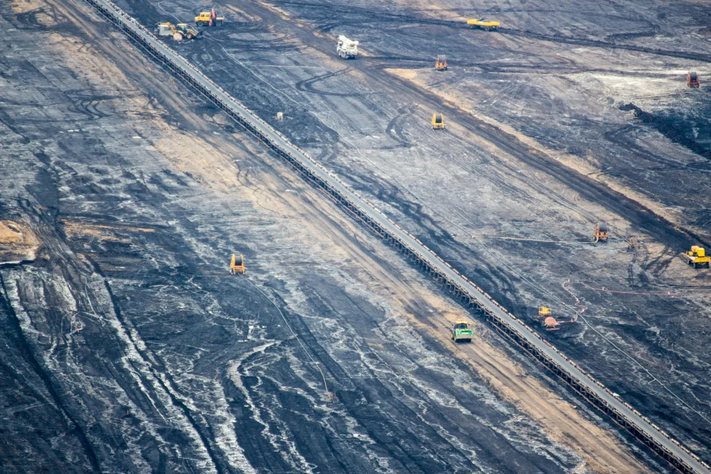 PENGELOLAAN OVERBURDEN DAN DISPOSAL YANG AMAN DALAM OPERASI TAMBANG