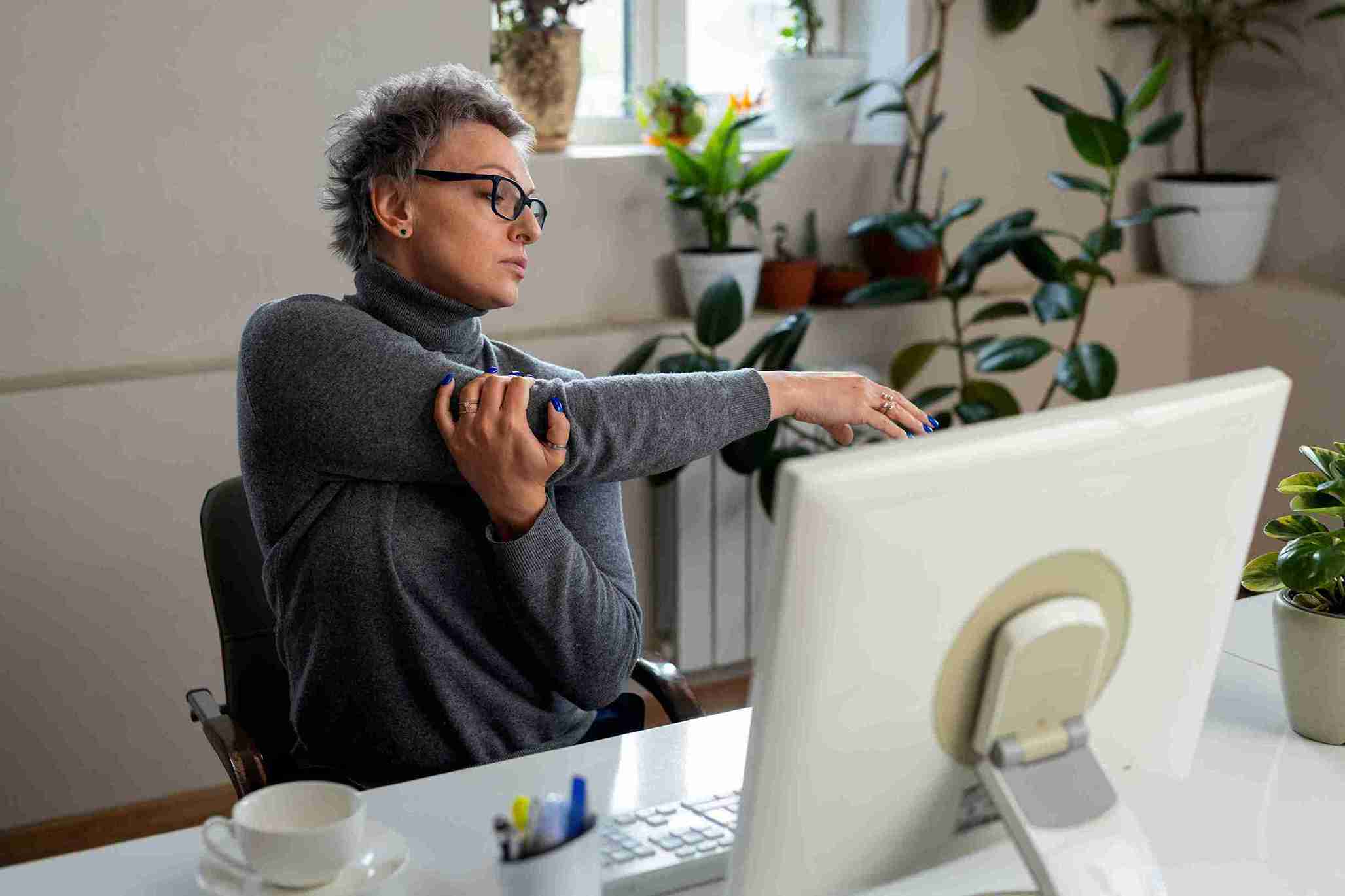 Ergonomi Kerja untuk Mencegah Cedera dan Gangguan Muskuloskeletal
